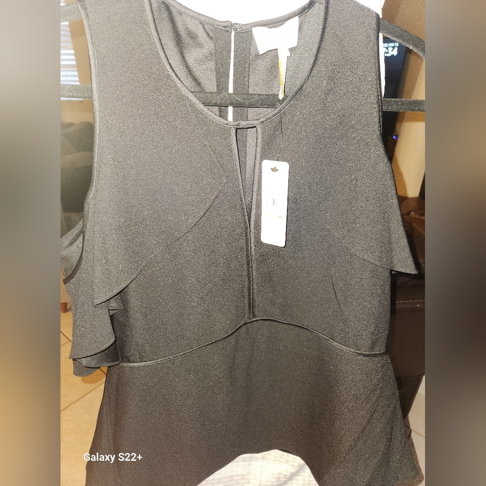 Laundry By Shelli Segal Elegant Black Cold Shoulder Top - Picture 8 of 14